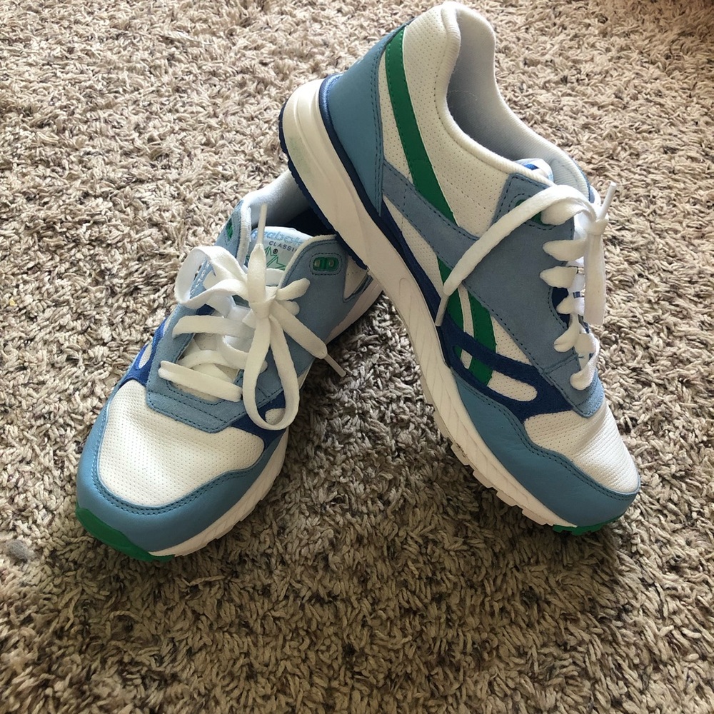Reebok Classics Size 6.5